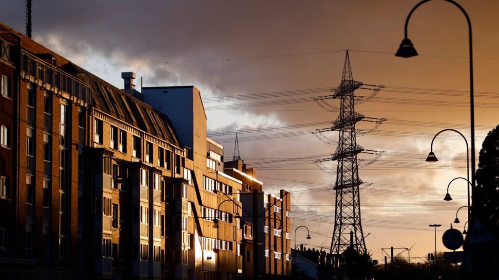 Strompreissenkungen Grundversorgung: Entlastung für Millionen