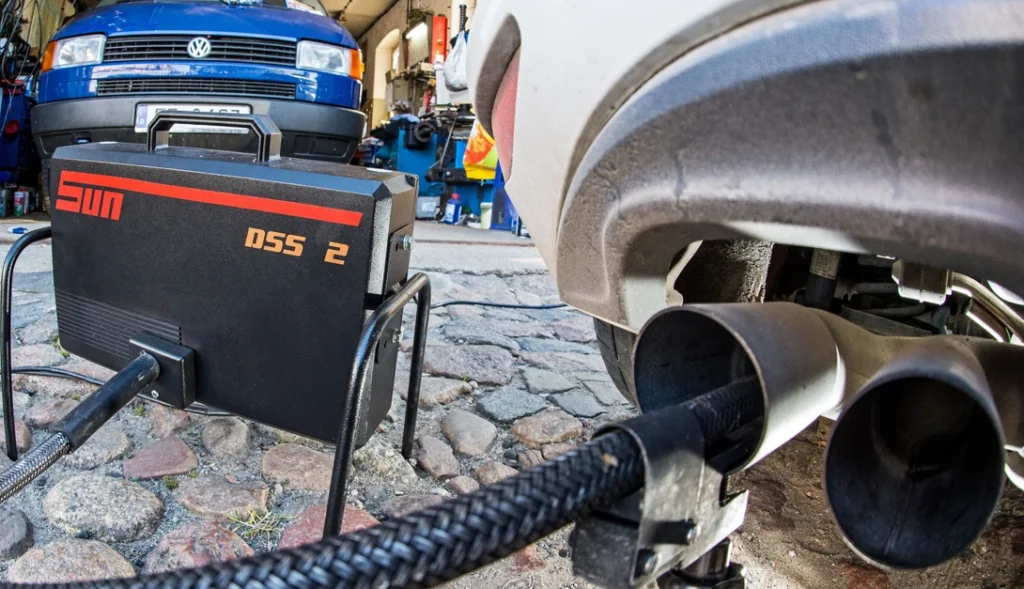 EU Nachrichten Aktuell: Drohnen, Social Media, Euro-Schulden