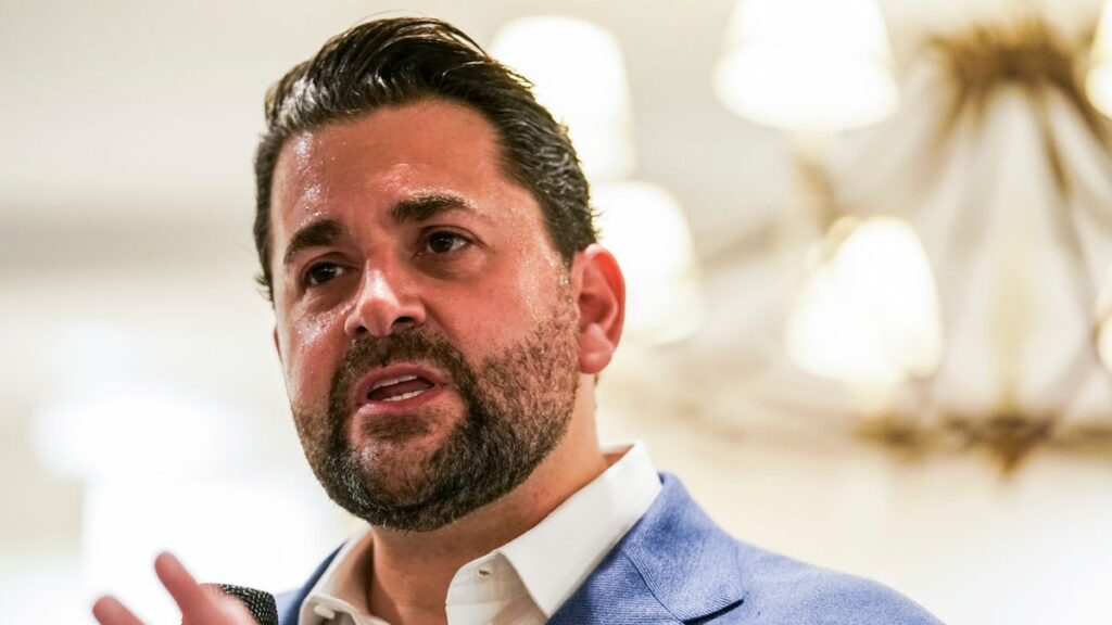 Trump ernennt rechten Influencer Nick Adams zu Tourismus-Gesandtem