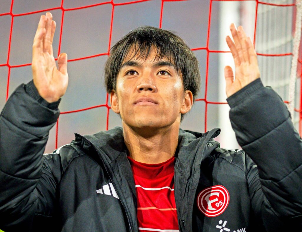 Satoshi Tanaka Transfer zu Schalke wird konkret Satoshi Tanaka Transfer zu Schalke wird konkret