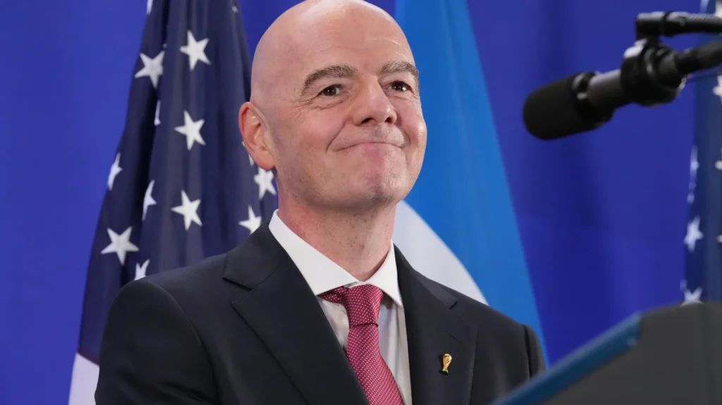 Infantino Rücktritt Forderungen nach Fifa Streit