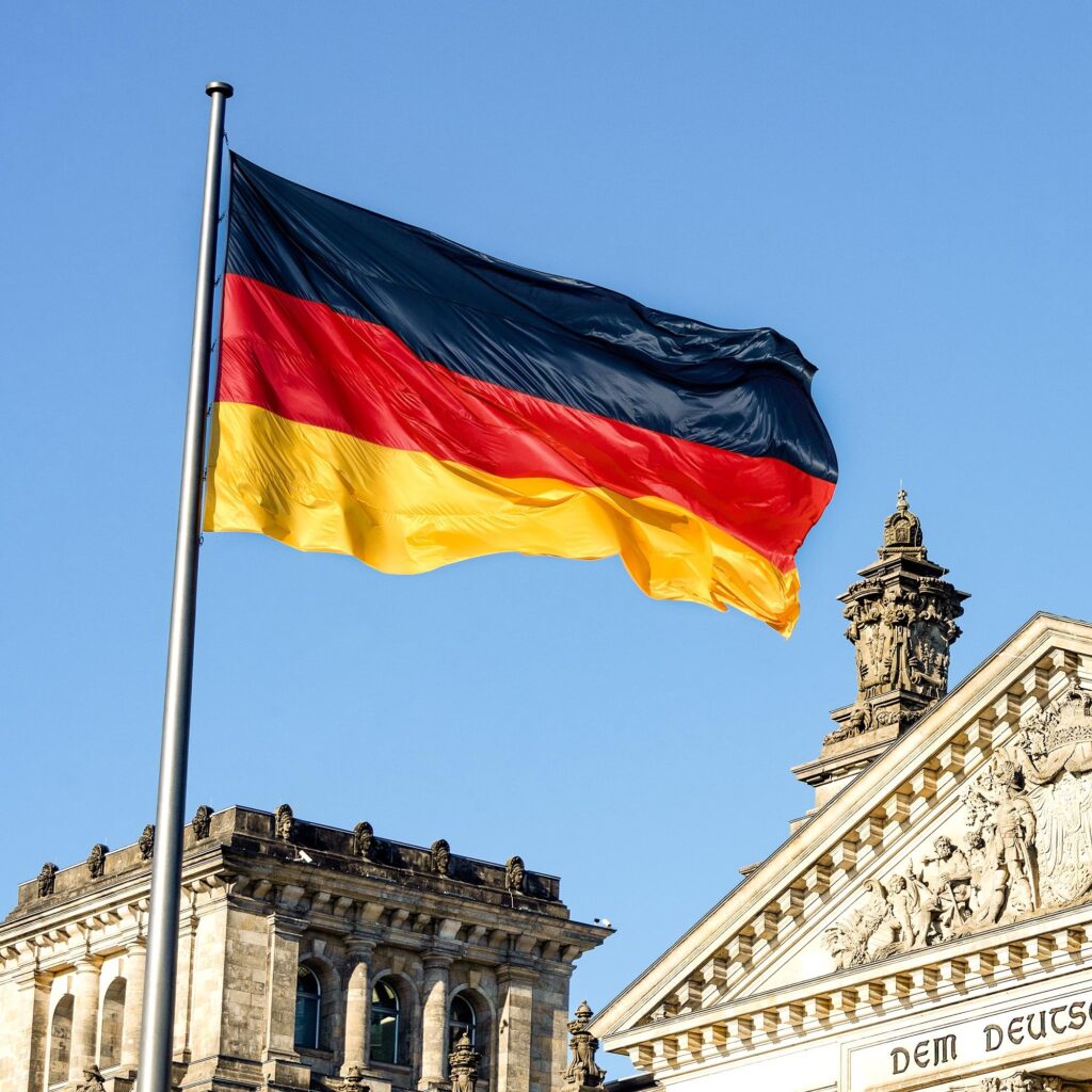 Experten drängen auf neue Cybergesetze