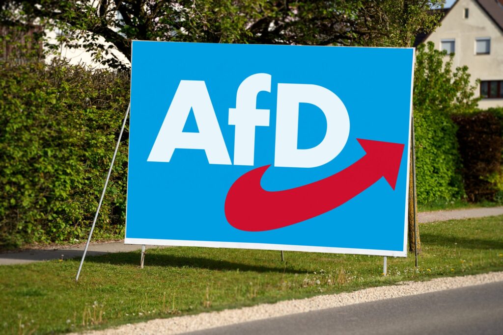 AfD Aufstieg in Ostdeutschland sorgt für neue Debatte
